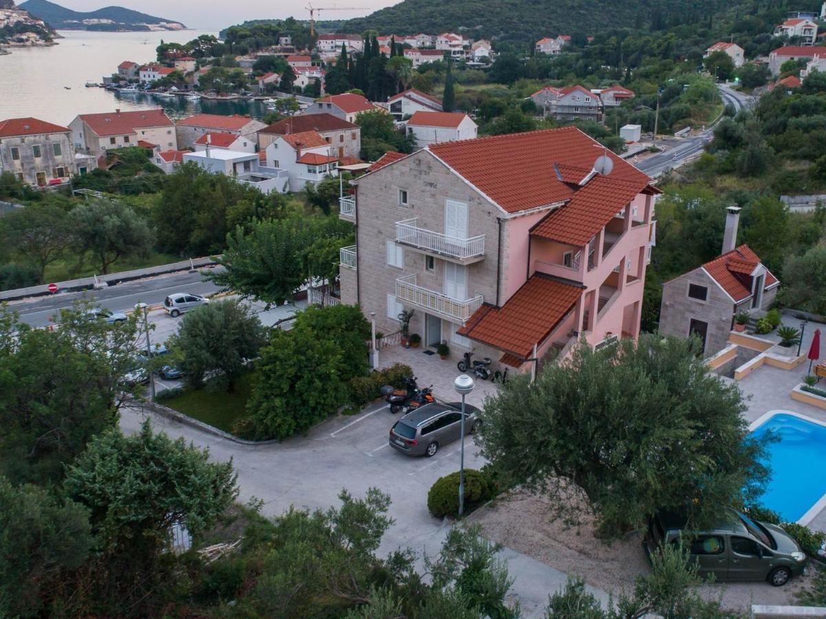 Apartment Njiric *